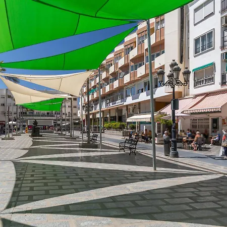 Lägenhet Centro Wifi Terraza Parking Ascensor A La Playa A 5 Min Torremolinos