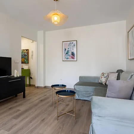 Apartamento Centro Wifi Terraza Parking Ascensor A La Playa A 5 Min Torremolinos